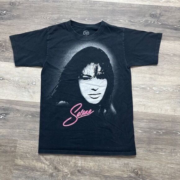Urban Outfitters Selena T-Shirt Womens Size Small - Picture 1 of 11